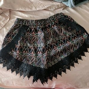 Laced trim shorts